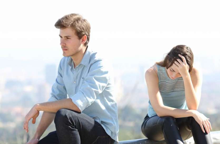 compromising_in_relationship.jpeg Relationship Tips: ये 5 संकेत बताते हैं कि आप रिश्ते में समझौता कर रहे हैं, इससे बढ़ सकती हैं आपकी परेशनियां