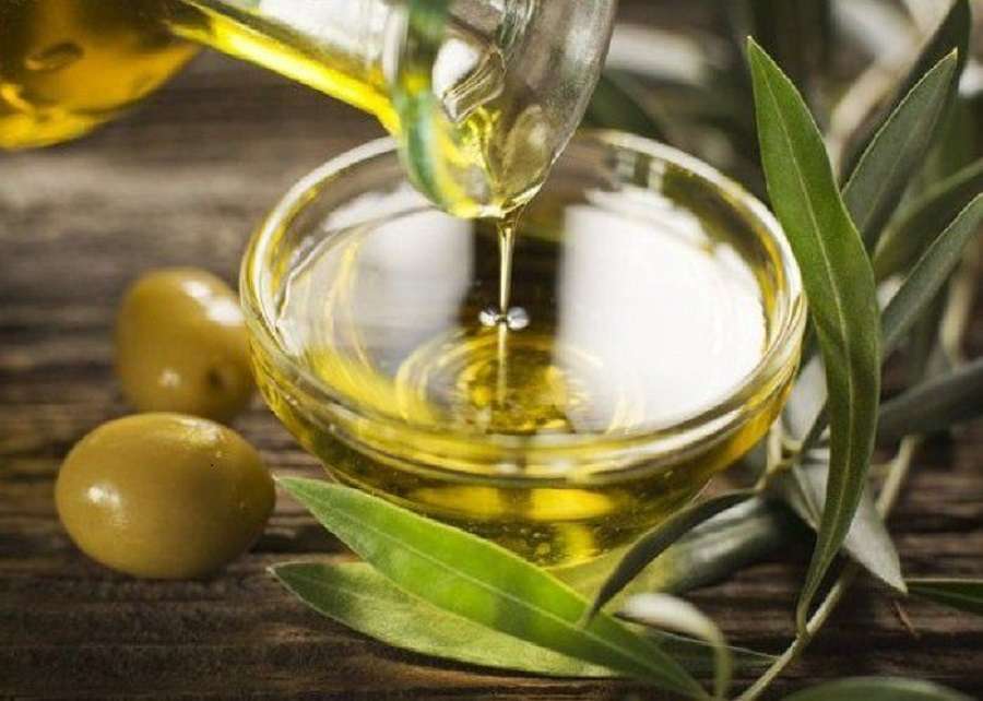 Best Oil For Hair: बालों की ग्रोथ के लिए ये तेल हैं फायदेमंद,हेयर फॉल जैसी समस्याएं होंगी दूर और मिलेगा लाभ
