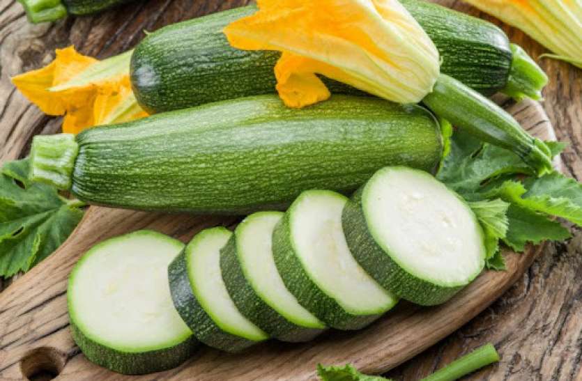 zucchini.jpg Zucchini Benefits: जुकिनी की सब्जी खाएं और वजन घटाएं