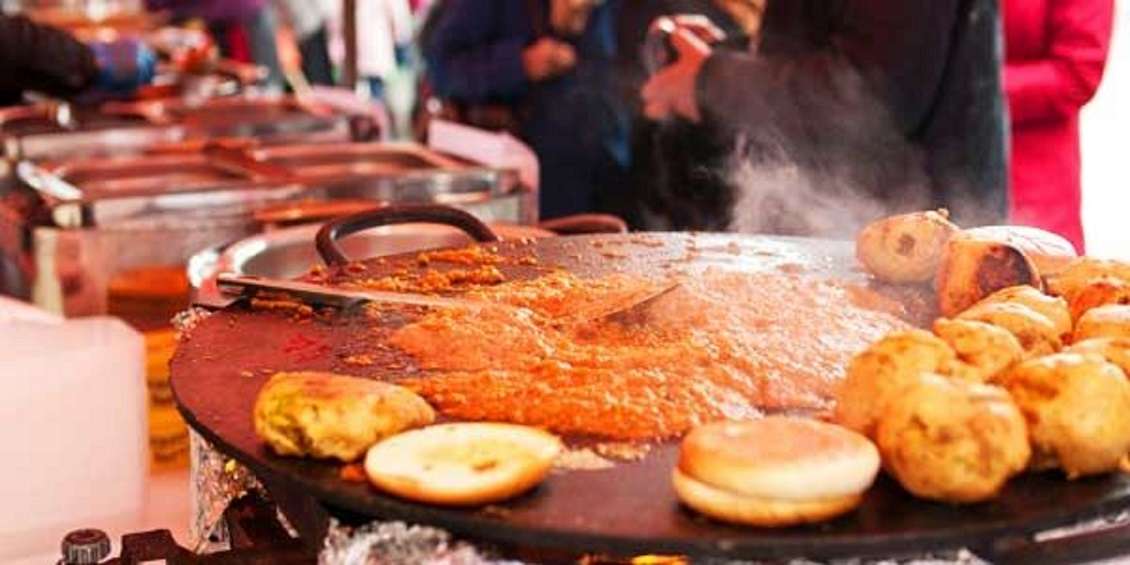 Health Tips: मानसून के सीजन में बीमारियों से बचना चाहते हैं तो इन खास बातों का रखें ख्याल