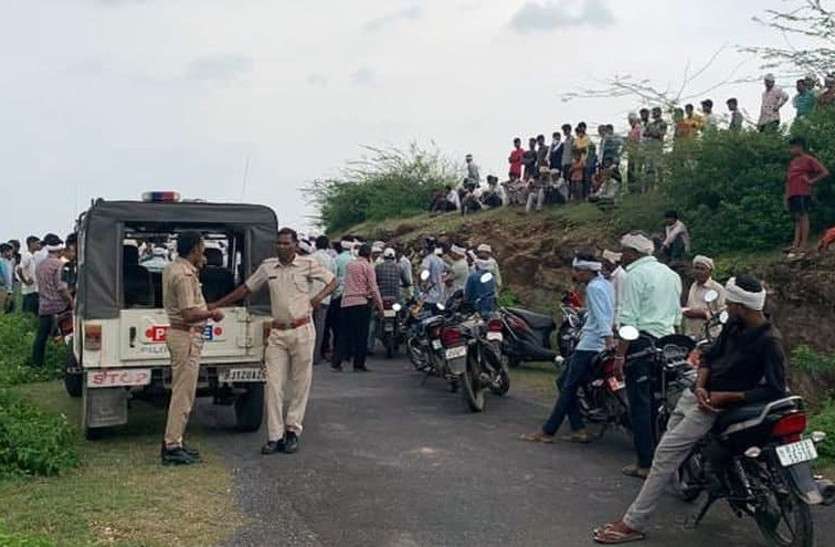 RAC jawan beaten to death in Dungarpur आरएसी जवान की पीट-पीट कर हत्या,गांव में तनावपूर्ण माहौल