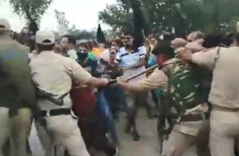 Kashmiri Pandits protests in Jammu, reason relief payment delayed राहत भुगतान में देरी के चलते कश्मीरी पंडितों का प्रदर्शन, हाईवे जाम करने की कोशिश