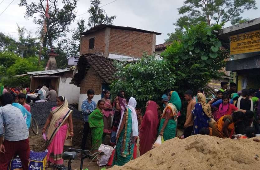 84 percent food grains were distributed in the first 18 days itself शुरूआती 18 दिनों में ही बंट गया 84 प्रतिशत खाद्यान्न