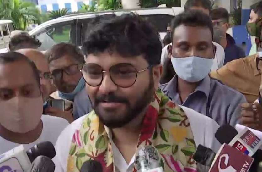 Babul Supriyo TMC जॉइन करने के बाद Mamata Banerjee से मिले बाबुल सुप्रियो, बोले- दीदी ने मुझे मन से काम करने और गाने को कहा