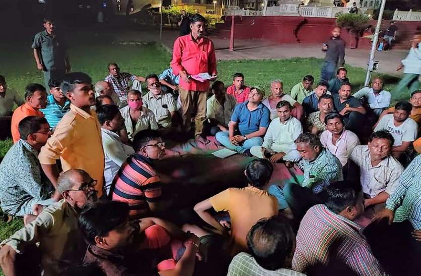 योगी सरकार की योजना के विरोध में बंद होगी अयोध्या की दुकानें योगी सरकार की योजना के विरोध में बंद होगी अयोध्या की दुकानें