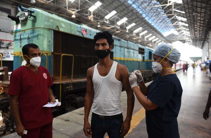 16 Lakhs vaccination on 19 Sep in TN दूसरे मेगा टीकाकरण अभियान में तमिलनाडु में 16 लाख से अधिक लोगों को टीका लगा