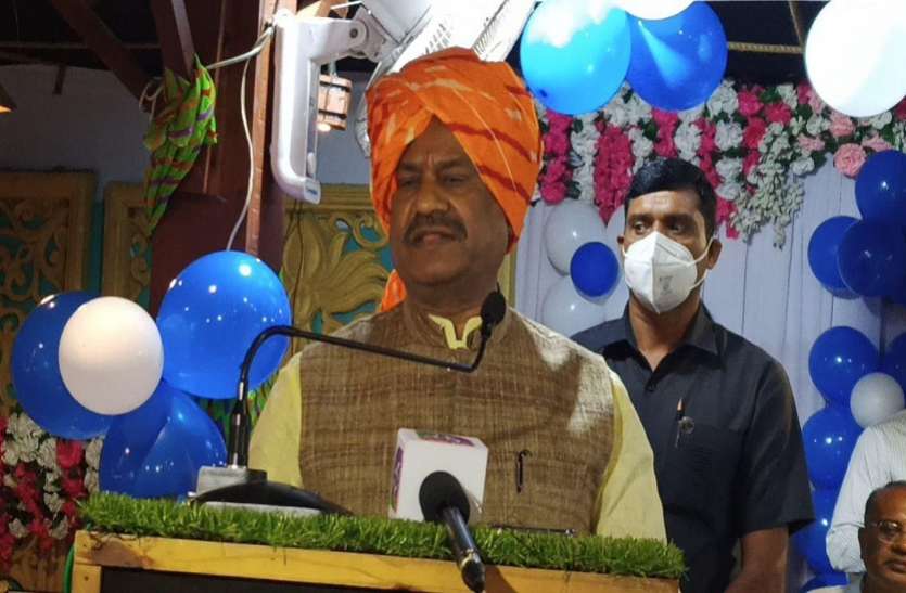 photo_2021-09-20_07-06-33.jpg सामूहिक प्रयासों से होता है संकट का मुकाबला : बिरला