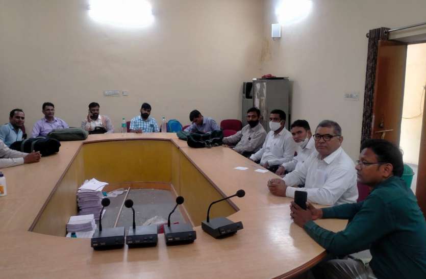 6 पंचायतों में वार्डपंच पद के उपचुनाव को लेकर दाखिल होंगे नामांकन, चुनाव 28 को 6 पंचायतों में वार्डपंच पद के उपचुनाव को लेकर दाखिल होंगे नामांकन, चुनाव 28 को