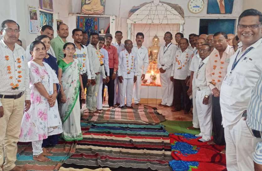 दुरेन्द्र सावनकर अध्यक्ष, लकेश वैध महासचिव, बीएल घलेकर कोषाध्यक्ष पद पर मनोनीत दुरेन्द्र सावनकर अध्यक्ष, लकेश वैध महासचिव, बीएल घलेकर कोषाध्यक्ष पद पर मनोनीत