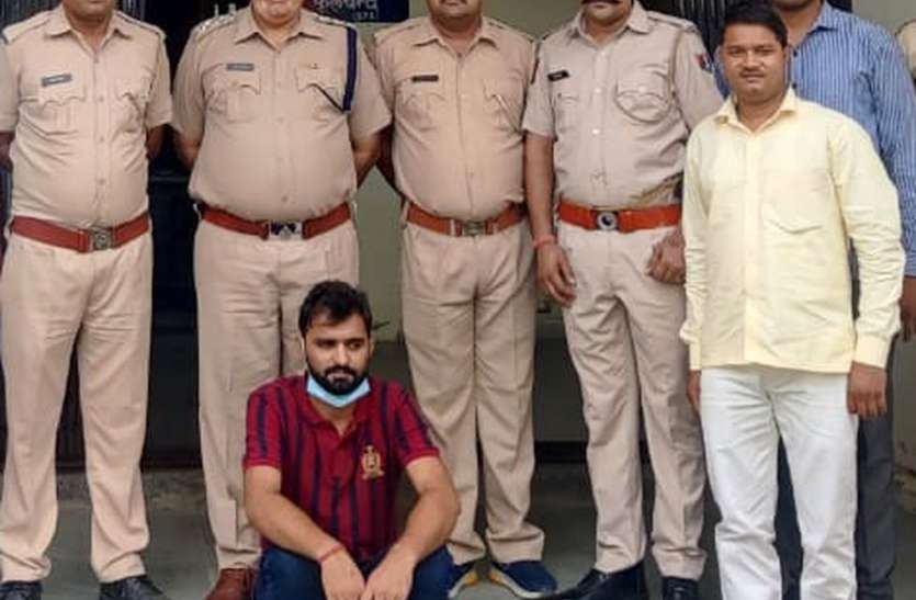 डॉ.महेश की मौत का मामला, तीसरे इनामी आरोपी को भी किया गिरफ्तार डॉ.महेश की मौत का मामला, तीसरे इनामी आरोपी को भी किया गिरफ्तार