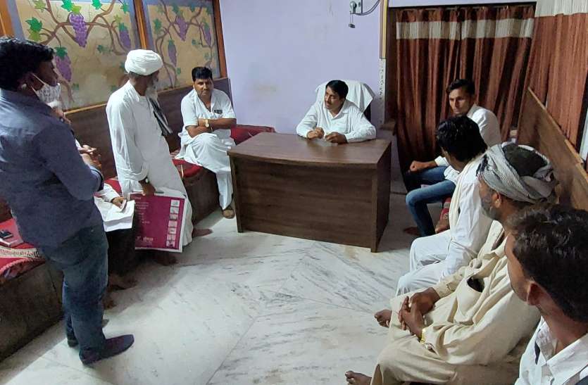 प्रशासन गांवों के संग अभियान का उठाएं लाभ : मंत्री प्रशासन गांवों के संग अभियान का उठाएं लाभ : मंत्री