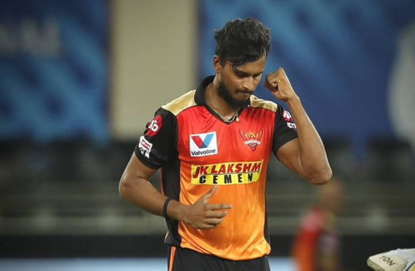 t_natarajan.png IPL 2021: दूसरे चरण पर भी मंडराया कोरोना का साया, सनराइजर्स हैदराबाद के गेंदबाज नटराजन कोविड 19 पॉजिटिव