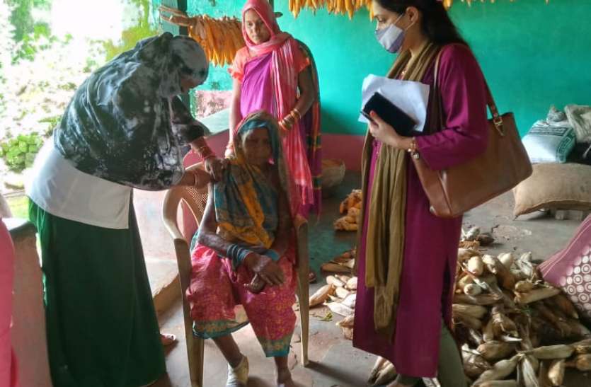 5 lakh 32 thousand 147 people applied covid vaccine in the district जिले में 5 लाख 32 हजार 147 लोगों ने लगाया कोविड टीका