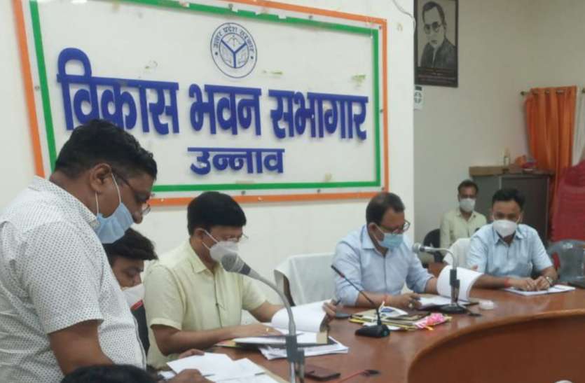 गरीब कल्याण दिवस के मौके पर सभी विकास खंडों में मेले का आयोजन, रूपरेखा निर्धारित गरीब कल्याण दिवस के मौके पर सभी विकास खंडों में मेले का आयोजन, रूपरेखा निर्धारित