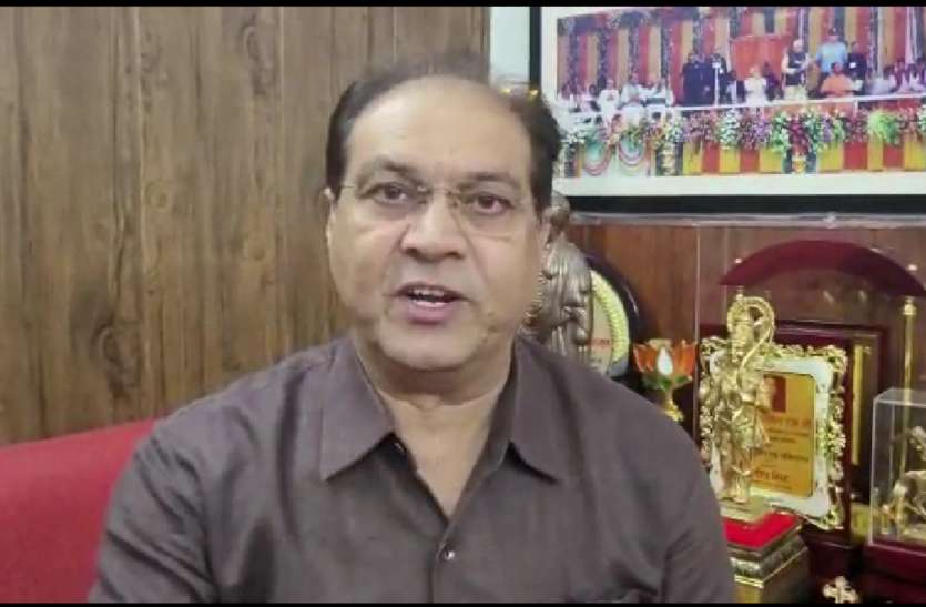 धर्मांतरण और विदेशी फंडिंग कराने वालों को जेल में डालने का काम हो रहा - मोहसिन रजा धर्मांतरण और विदेशी फंडिंग कराने वालों को जेल में डालने का काम हो रहा - मोहसिन रजा