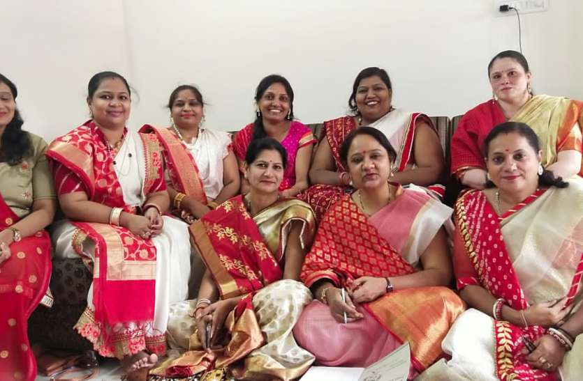 आशा अध्यक्ष व मधु उपाध्यक्ष चुनी गईं आशा अध्यक्ष व मधु उपाध्यक्ष चुनी गईं