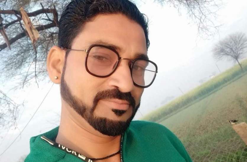 तालाब रोड पर युवक ने फांसी लगाकर की आत्महत्या तालाब रोड पर युवक ने फांसी लगाकर की आत्महत्या