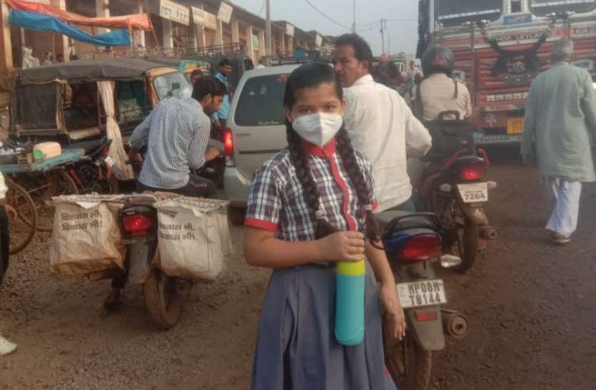 पत्रिका बिग इश्यू : जिस समय स्कूल जाते हैं बच्चे उसी समय हर रोज लगता है जाम पत्रिका बिग इश्यू : जिस समय स्कूल जाते हैं बच्चे उसी समय हर रोज लगता है जाम