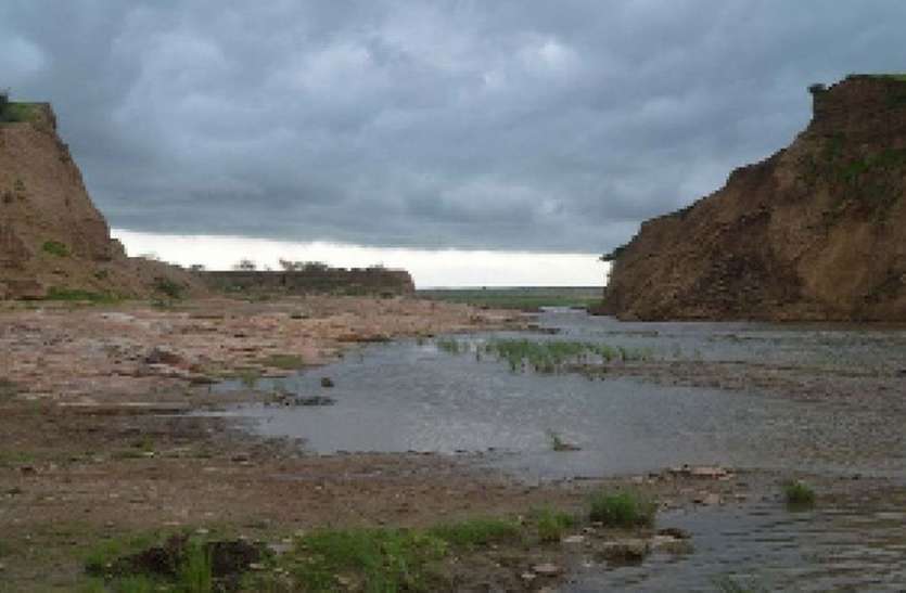 गरड़दा बांध : बूंदी एसीबी ने माना घटिया निर्माण था टूटने का कारण गरड़दा बांध : बूंदी एसीबी ने माना घटिया निर्माण था टूटने का कारण