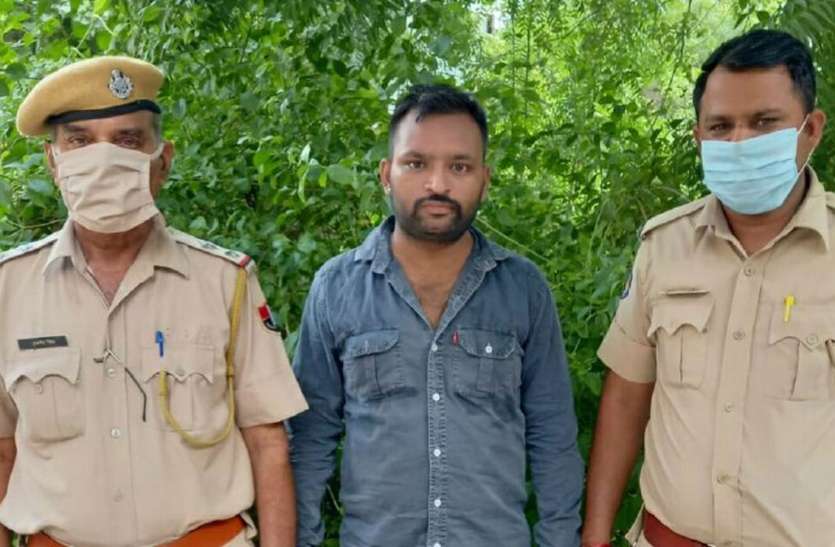 देसी पिस्तौल व खाली मैग्जीन जब्त, युवक गिरफ्तार देसी पिस्तौल व खाली मैग्जीन जब्त, युवक गिरफ्तार