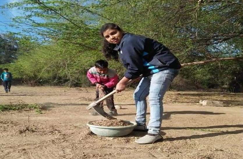 पर्यावरण को सुरक्षित रखने प्रीति ने समर्पित किया जीवन, बच्चों और महिलाओं को साथ जोड़ा पर्यावरण को सुरक्षित रखने प्रीति ने समर्पित किया जीवन, बच्चों और महिलाओं को साथ जोड़ा