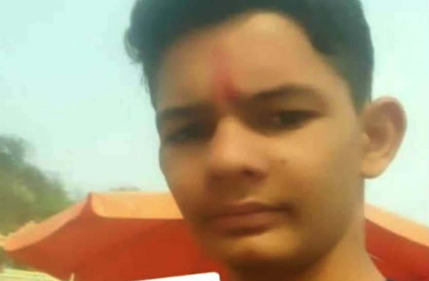 a7.jpg मां की आंखों के सामने बेटे पर आकाशीय बिजली गिरी, कुछ समझती, तब तक निकल गई बच्चे की जान