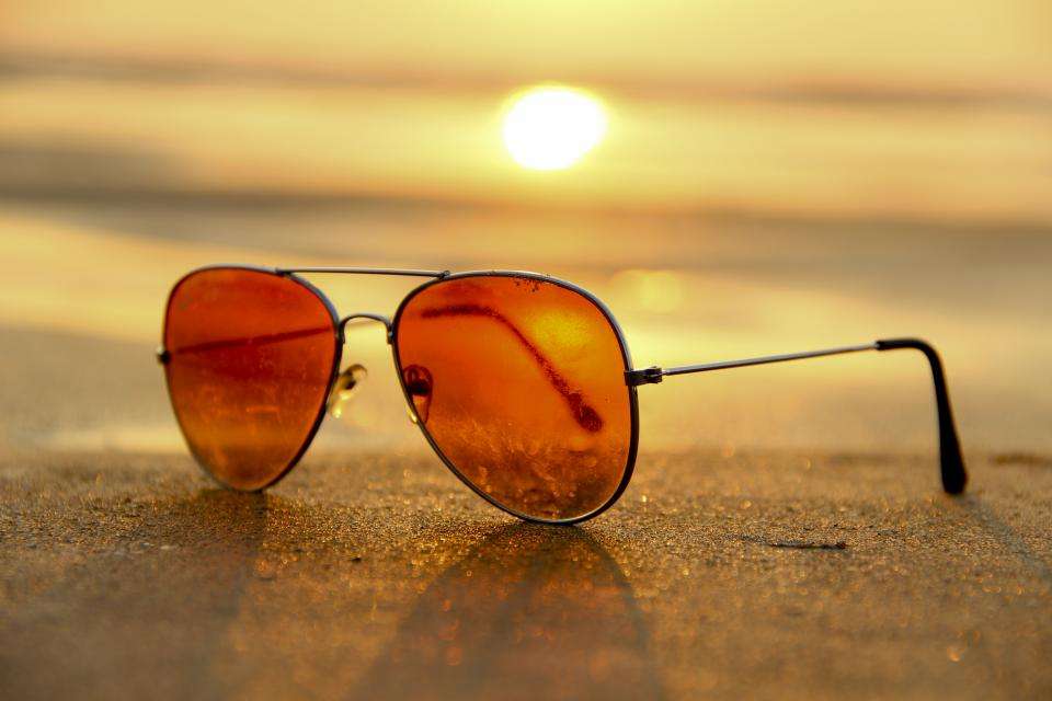 sunglass.jpg