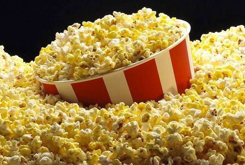 Late Night Snacks: देर रात में भूख लगने पर खाएं ये हेल्दी स्नैक्स