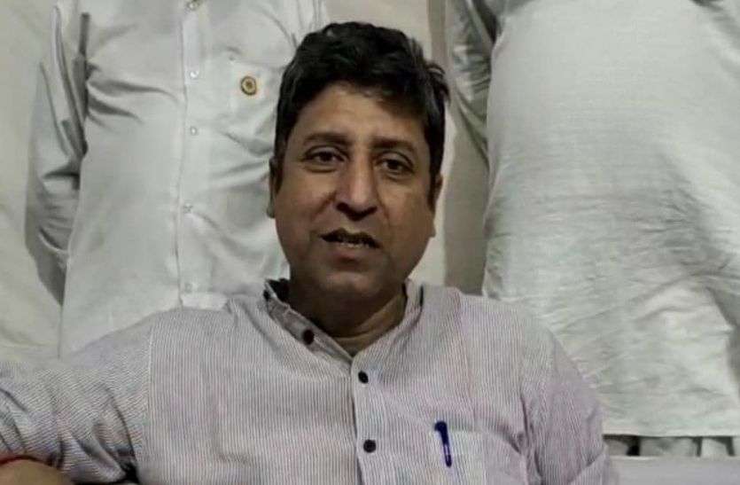 Now Bohra has targeted Malinga and Bairwa, said Badi-Basedi MLA has small thinking अब बोहरा ने साधा मलिंगा और बैरवा पर निशाना, बोले बाड़ी-बसेड़ी विधायक की है छोटी सोच