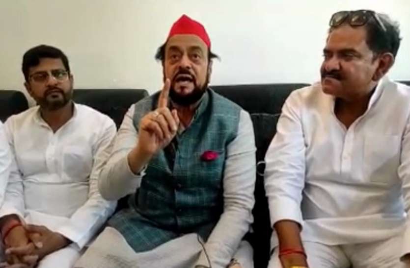 abu-azmi.jpg अबू आजमी ने पीएम मोदी को किया चैलेंज, कहा- झूठ बोलकर सत्ता में आए, मां का दूध पिया तो प्रेस कांफ्रेंस करके दिखाएं