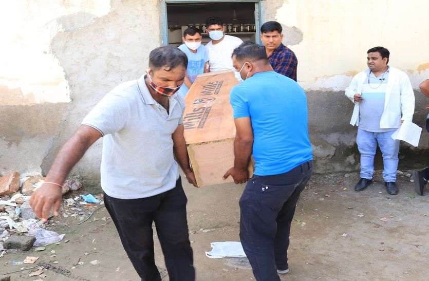सीआरपीएफ के जवान ने दी जान सीआरपीएफ के जवान ने दी जान