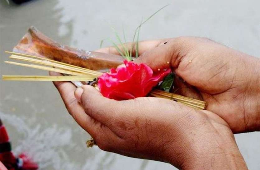 ऩवरात्र घट स्थापना के दिन मनाया जाएगा मातामह श्राद्ध ऩवरात्र घट स्थापना के दिन मनाया जाएगा मातामह श्राद्ध