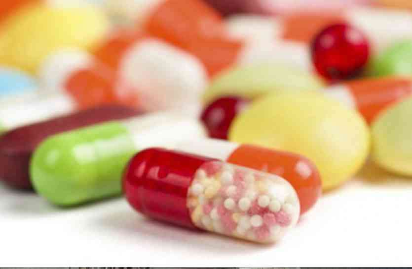 multivitamins शरीर को फायदे के साथ-साथ नुकसान भी पहुंचा सकते हैं मल्टीविटामिन्स, खाने से पहले इन बातों का रखें ध्यान