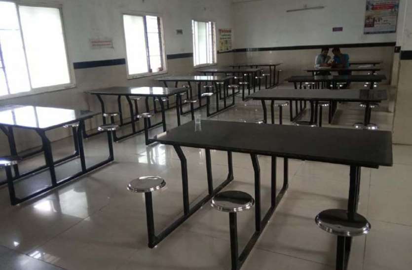अस्पताल एमपी के इस अस्पताल में मरीज और उनके परिजन डाइनिंग टेबल पर बैठ करेंगे भोजन