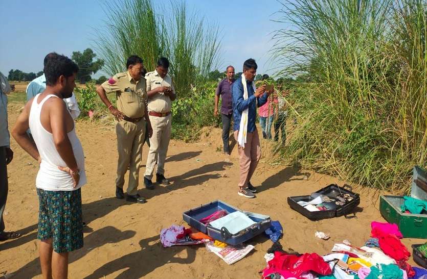 लाखोंं का माल पार कर, कमरों की कुंदी लगा भाग निकले चोर लाखोंं का माल पार कर, कमरों की कुंदी लगा भाग निकले चोर