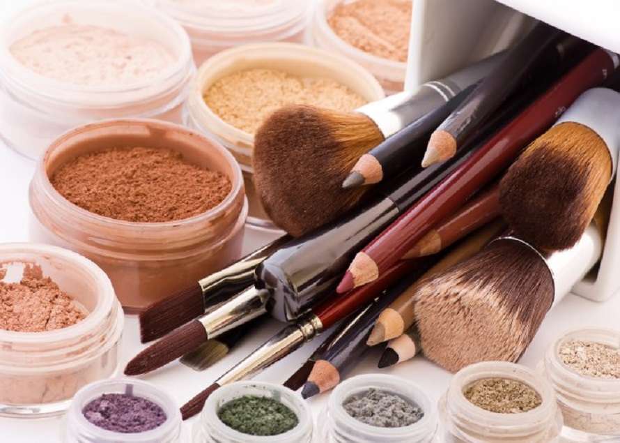 Makeup Products caring Tip: जानिए इन ब्यूटी प्रोडक्ट्स को कैसे करें स्टोर,कभी नहीं होंगें डैमेज