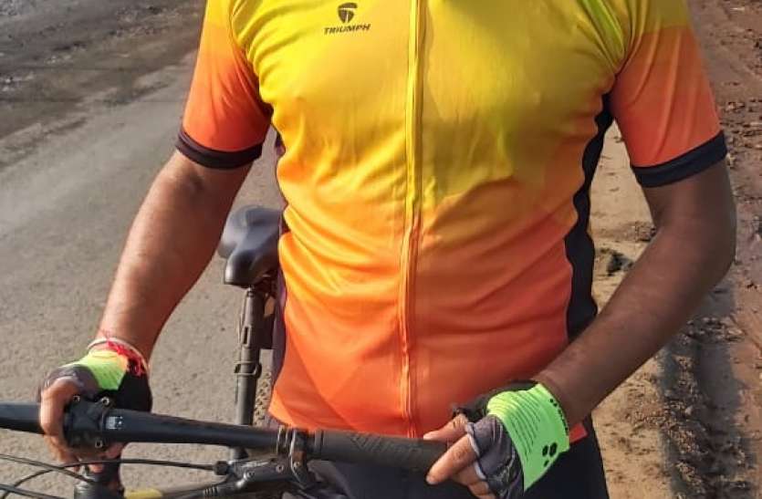 नौकरी लगने के बाद खेल का साथ छूटा तो साइकिलिंग को बनाया फिट रहने का माध्यम नौकरी लगने के बाद खेल का साथ छूटा तो साइकिलिंग को बनाया फिट रहने का माध्यम