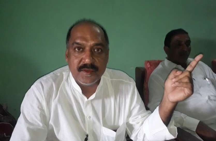 mla_subhash_yadav_balia.jpg लखीमपुर कांड सरकार ने खुद प्लान किया था- पूर्व सपा विधायक का दावा