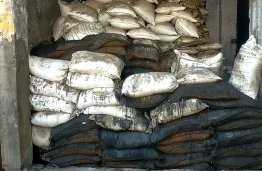 muzaffarnagar.jpg बड़ा खुलासा : सहकारी शुगर मिल के गोदाम में सड़ गई करोड़ों रुपये की चीनी