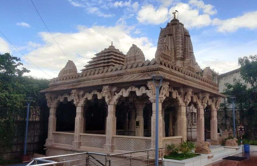 मात्र 46 मिनट में ही करनी होगी घटस्थापना