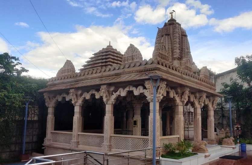मात्र 46 मिनट में ही करनी होगी घटस्थापना मात्र 46 मिनट में ही करनी होगी घटस्थापना
