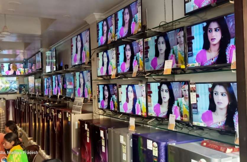 Preparation for shopping begins with Electronics Booking इलेक्ट्रॉनिक्स बुकिंग के साथ खरीदारी की तैयारी शुरू