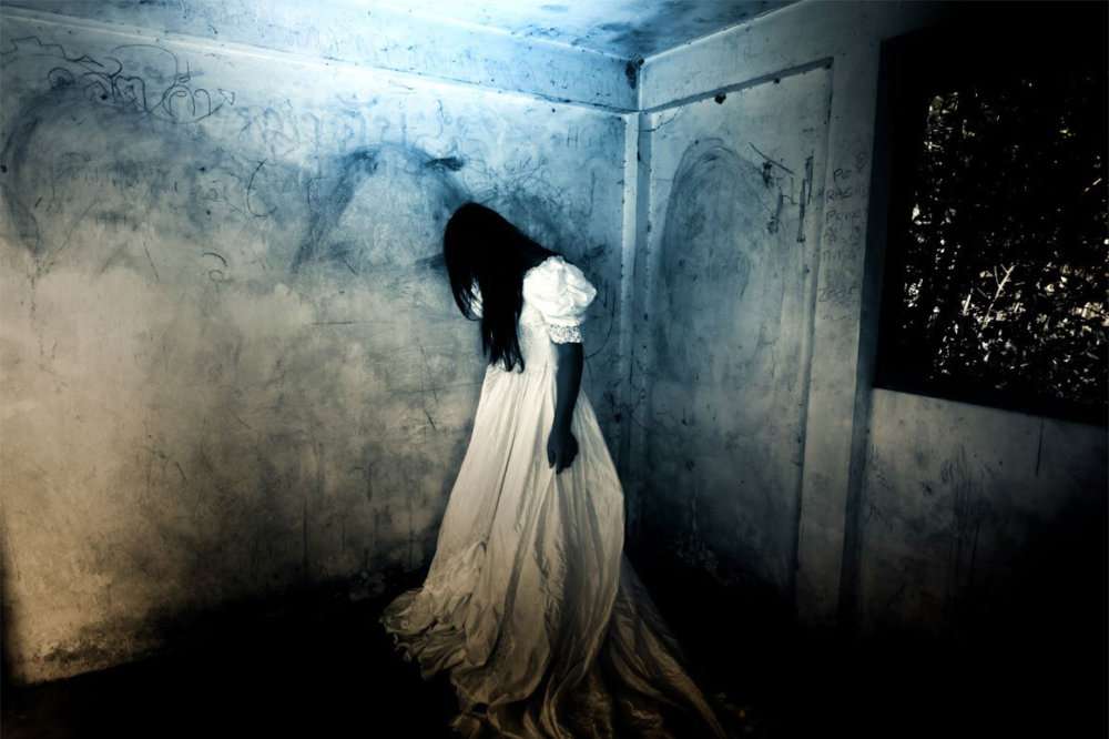 hungarian-games-haunted-room.jpg