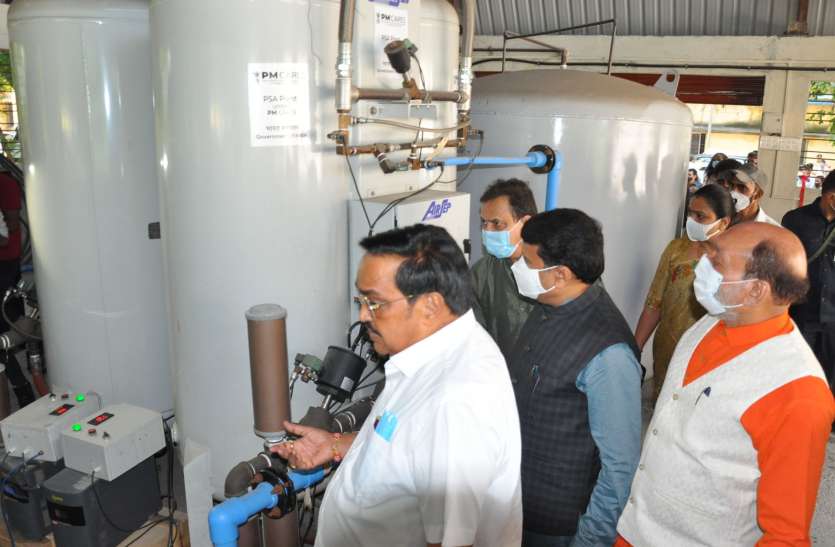 सांसों को सहारा, पीएम ने गुजरात के 18 ऑक्सीजन प्लांट का किया लोकार्पण सांसों को सहारा, पीएम ने गुजरात के 18 ऑक्सीजन प्लांट का किया लोकार्पण