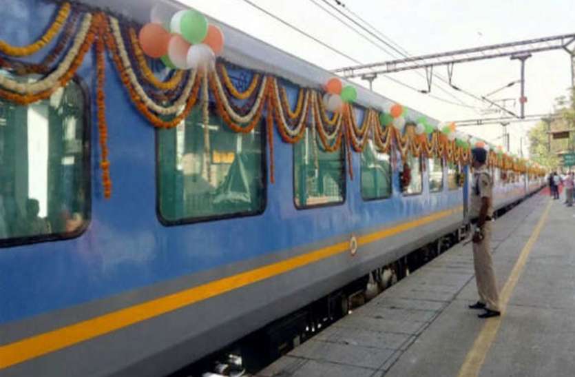 Buddha circuit train and Rama circuit train for Passengers this Season विदेशी पर्यटकों को लुभाएगी बुद्ध सर्किट ट्रेन, धार्मिक पर्यटन की सैर कराएगी रामा सर्किट ट्रेन