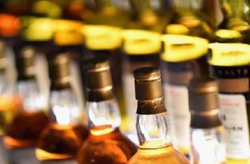 Fraud in branded liquor, fake liquor found in real bottle
