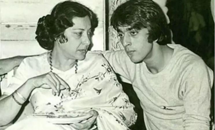 संजय दत्त की इन हरकतों से परेशान रहती थीं मां नरगिस दत्त, बेटे को 'GAY' समझने लगी थीं