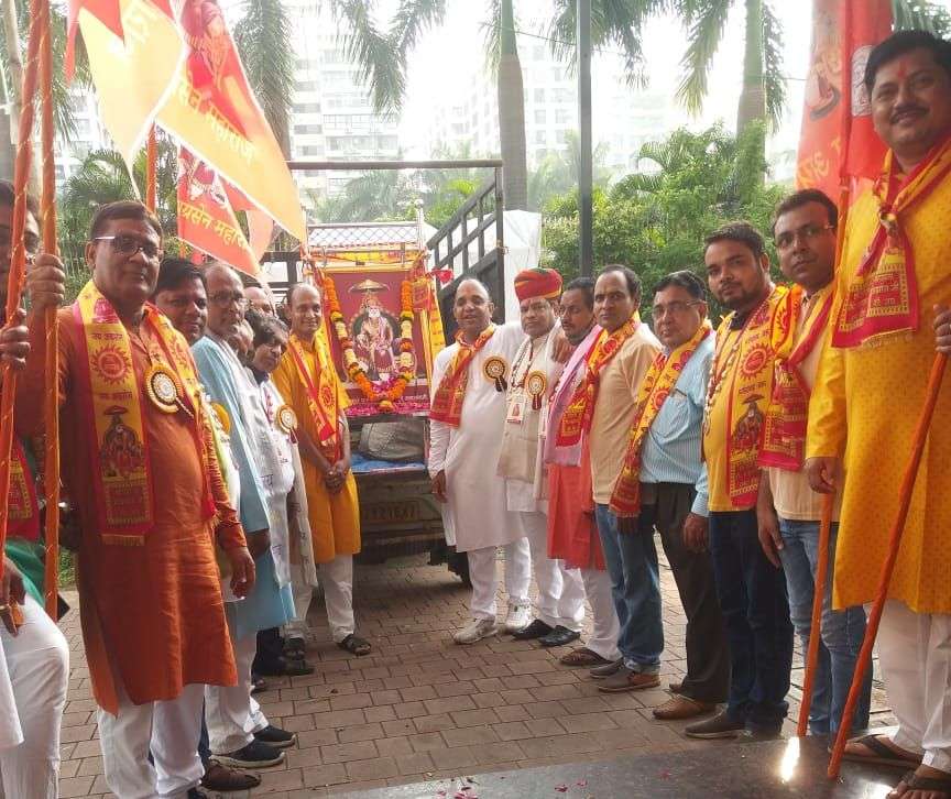 SURAT NEWS DAYRI: कपड़ा व्यापारियों ने की कई मुद्दों पर बातचीत