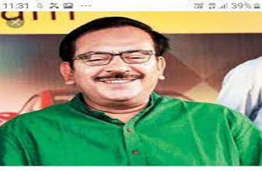 बंगाल सरकार के बिजली मंत्री अरूप विश्वास ने लिए चंदा में 10 लाख रुपए बंगाल सरकार के बिजली मंत्री अरूप विश्वास ने लिए चंदा में 10 लाख रुपए