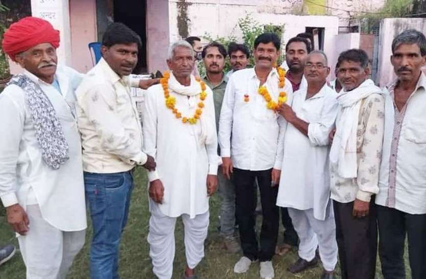 चुनाव सम्पन्न: लगातार तीसरी बार बंशीलाल बने अध्यक्ष चुनाव सम्पन्न: लगातार तीसरी बार बंशीलाल बने अध्यक्ष